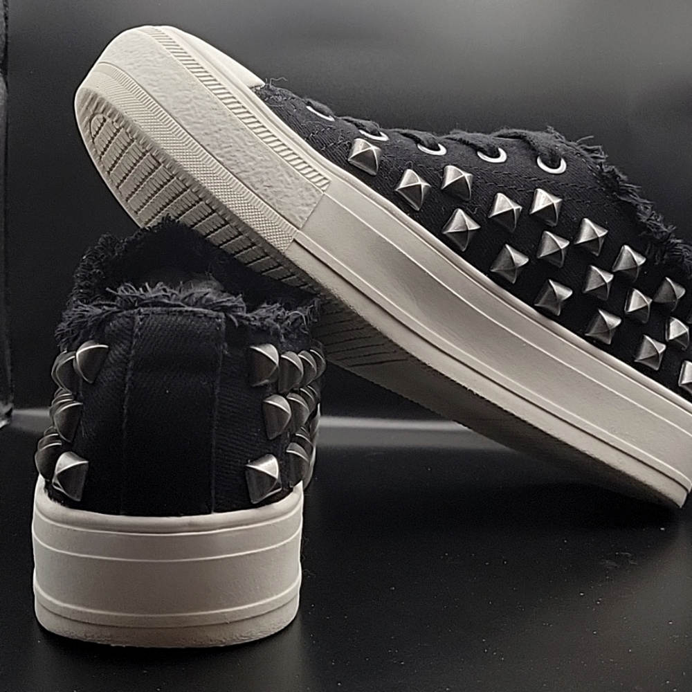 STEVE MADDEN VINNIE BLACK SNEAKERS (Size 6.5) - Picture 5 of 10